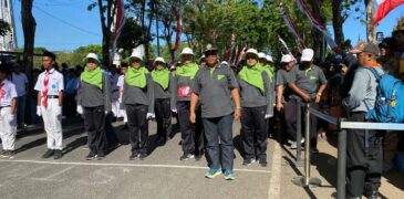 Penuh Semangat, KaKan Kemenag Sampang Lepas Kontingen Srikandi Gerak Jalah HUT RI Ke-79