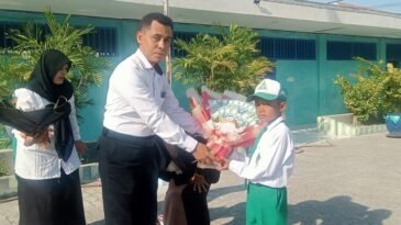 MI Miqthaful Ulum Beri Penghargaan Khusus untuk Juara Taekwondo Se Jatim