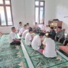 Penyuluh Agama Islam KUA Ketapang Bimbing Santri Rutan Sampang Lewat Hadrah