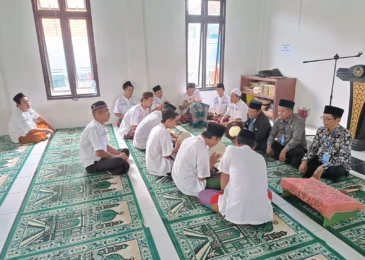 Penyuluh Agama Islam KUA Ketapang Bimbing Santri Rutan Sampang Lewat Hadrah
