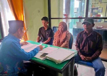 Penghulu KUA Sampang Lakukan Pemeriksaan dan Bimbingan Calon Pengantin