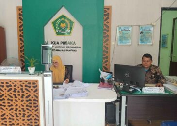 Warga Puji Pelayanan Ramah Front Office KUA Sampang