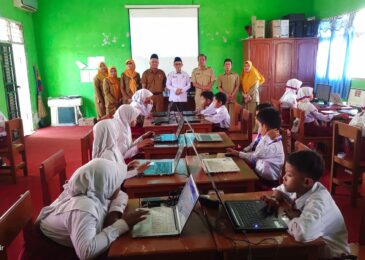 MTsN 1 Sampang Jadi Tuan Rumah ANBK, 60 Siswa SDN Kamuning Ikut Ujian Literasi