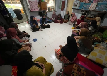 Shalat Tiang Agama, Penyuluh Perempuan Ingatkan Warga Binaan Rutan Sampang