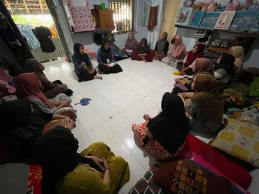 Shalat Tiang Agama, Penyuluh Perempuan Ingatkan Warga Binaan Rutan Sampang