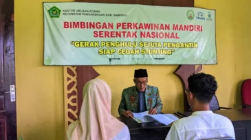 Kepala KUA Pangarengan Turun Tangan Periksa Berkas Calon Pengantin