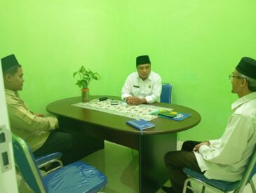 KUA Camplong Jadi Rujukan Riset Sertifikasi Halal Dosen UTM