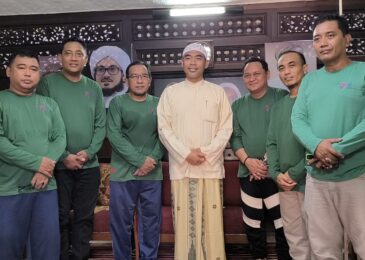 Ziarah Sambut Hari Santri: Kepala Kemenag Sampang Kenang Keteladanan Ulama dan Serukan Jaga Marwah Pesantren