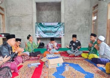 Jaga Tradisi dan Ukhuwah, KUA Sokobanah Gelar Khotmil Qur’an di Rumah Pegawai Secara Bergilir